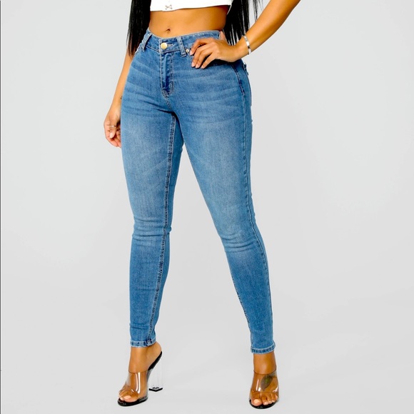Can’t Let Me Go Skinny Jeans - Picture 1 of 6
